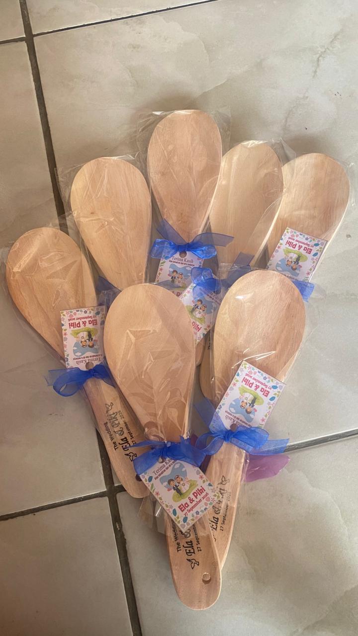 Souvenir Centong Kayu + Sablon (bukan sticker)